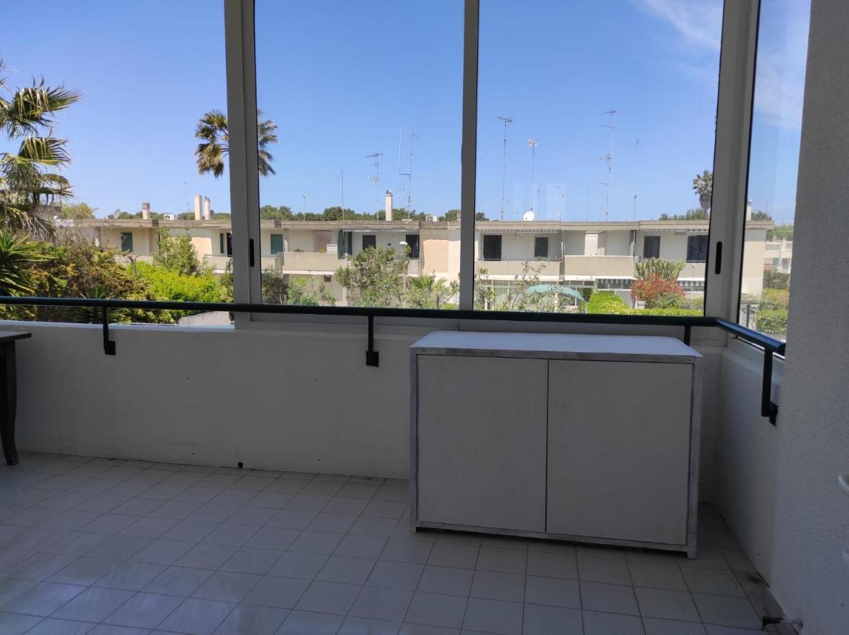 Grazioso Appartamento Vicino Al Mare San Cataldo  Buitenkant foto